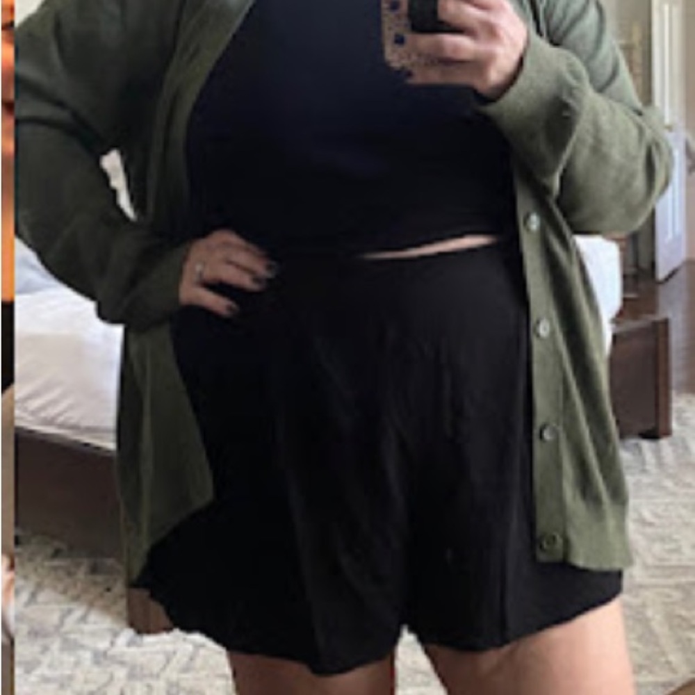 Old navy rayon shorts. Love these!!